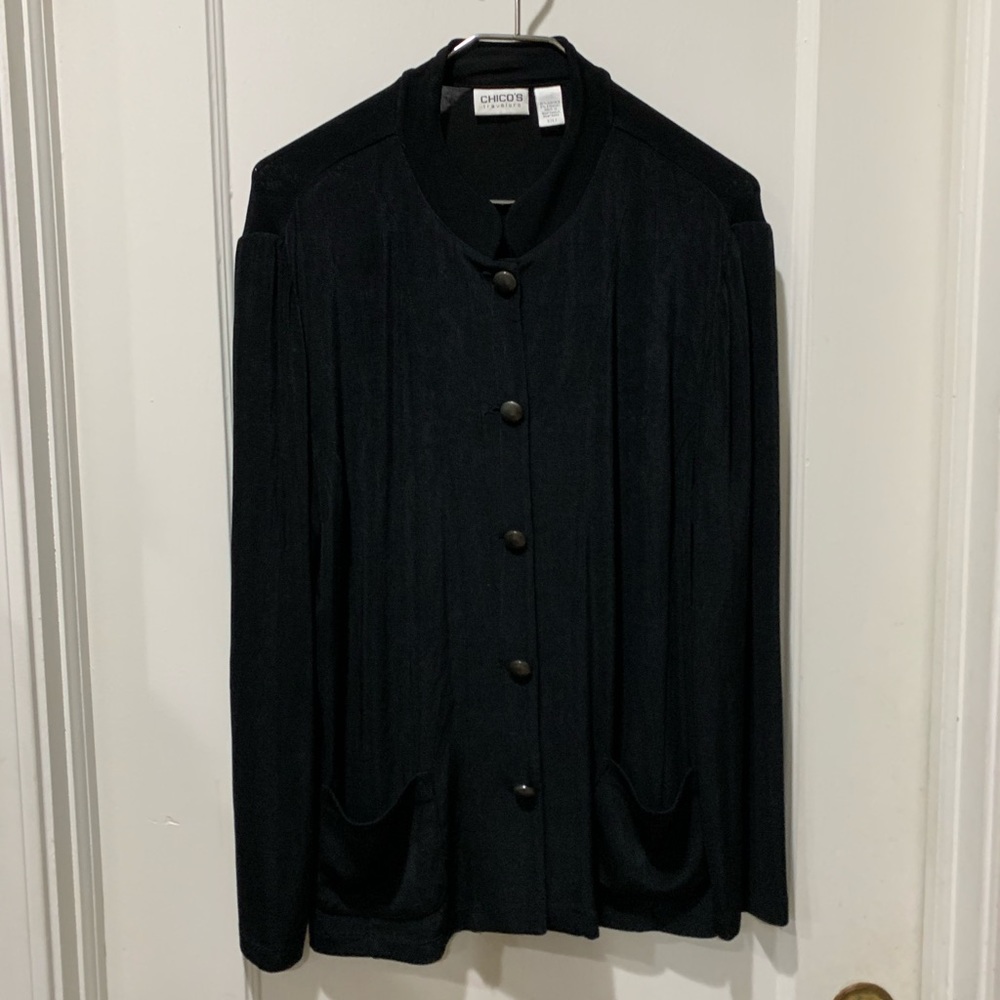 Chico’s 3 travelers large XL black button top